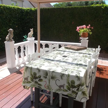 Les Troenes * Уистреам