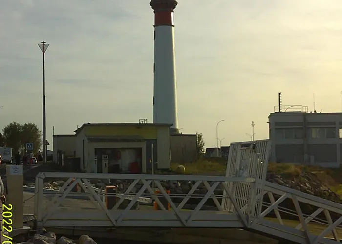 Les Troenes Semesterbostad